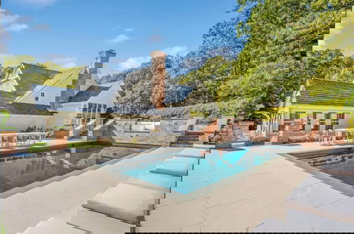Photo 33 - Luxury Villa 7br 7baths With a Private Pool Hamptons