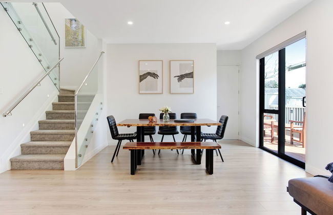 Central Oasis Townhouse with Parking - Foto 14