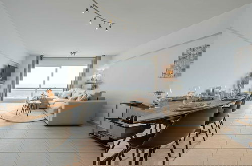 Foto 2 - Bright Apartment With Beautiful sea View