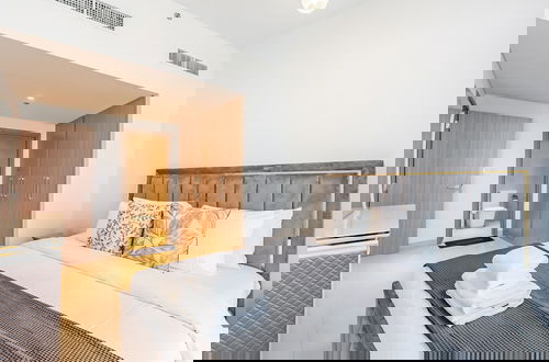 Foto 4 - Luxury Meydan Condo with City Views