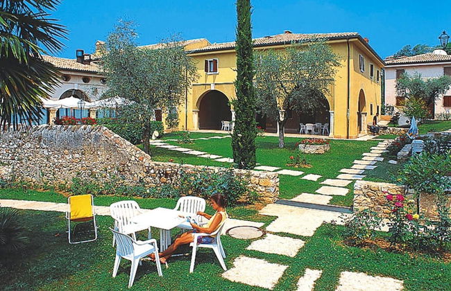 Residence La Filanda in Costermano Near Centre - Photo 12