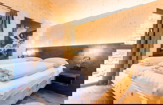 Foto 2 - Cozy Chalet With Sauna