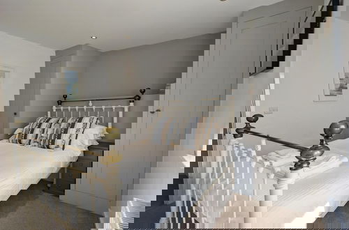 Photo 5 - Newquay Escape/10 min to Beach/patio/parking