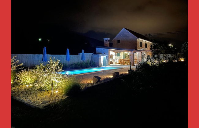 Adorable Holiday Home With Swimming Pool - Foto 34