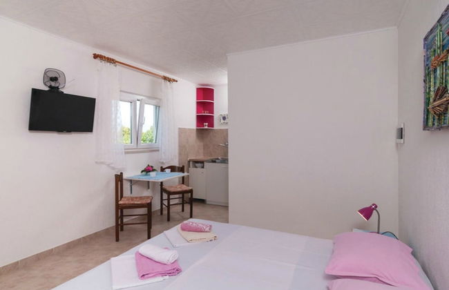 Holiday Home Blossom - Four Bedroom Holiday Home With Outdoor Pool and Jacuzzi - - Foto 6