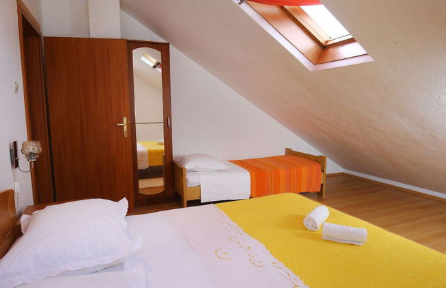 Apartments Boro - Two Bedroom Apartment With Terrace - Photo 2