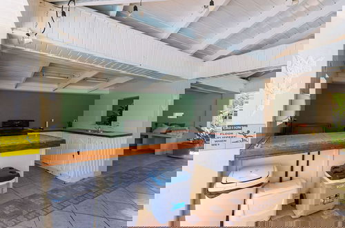 Foto 34 - 1 MIN Walk 2 Arashi Beach Suite w Roofdeck Pool