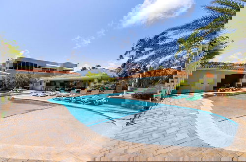 Foto 43 - 1 MIN Walk 2 Arashi Beach Suite w Roofdeck Pool