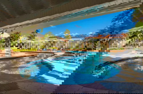 Foto 14 - 1 MIN Walk 2 Arashi Beach Suite w Roofdeck Pool