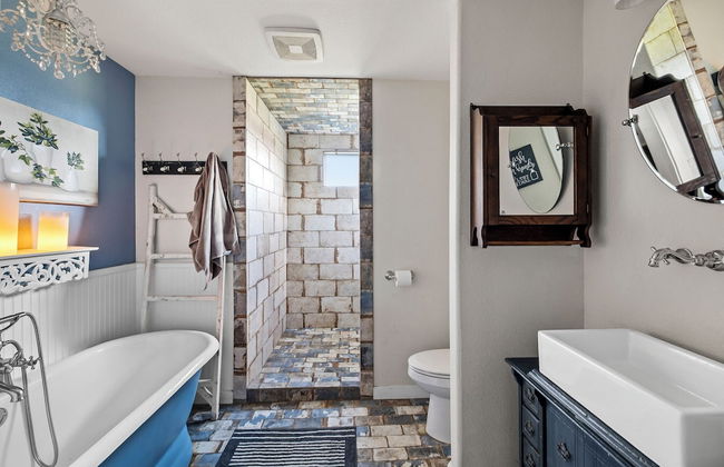 Kingsby Cottage - 1BR & Mountain Views - Foto 14
