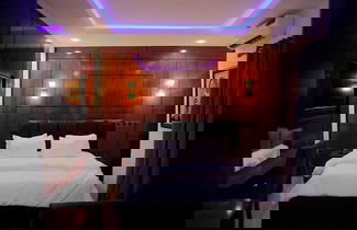 Photo 3 - Bishop's Apartments and Suites