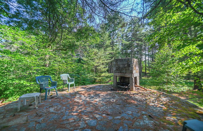 Cozy Cottage w/ Pool, BBQ and Outdoor Seating! - Foto 23
