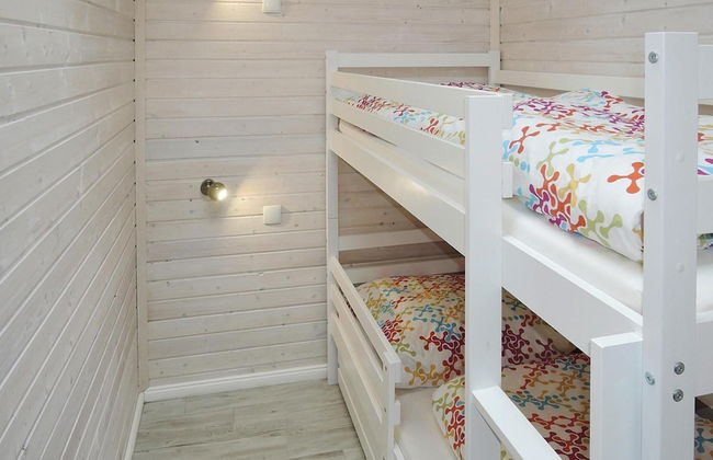 A Comfortable Holiday Home With a Swimming Pool and Jacuzzi in Miedzywodzie - Foto 2