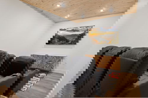 Foto 4 - Brand New Private Pool Theater Game Room