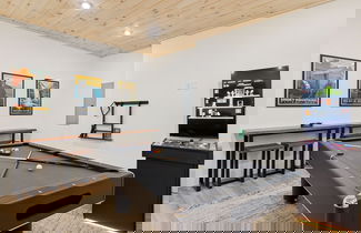 Foto 2 - Brand New Private Pool Theater Game Room
