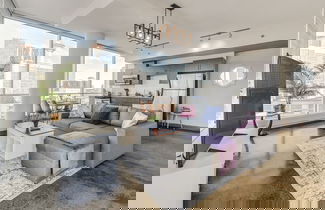 Photo 1 - Luxury 2BR Condo - Downtown City Views