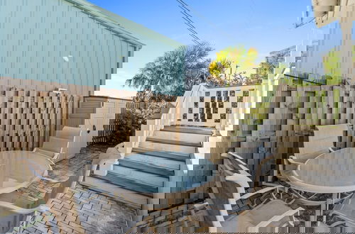 Foto 21 - Beach House - Seabreeze Bungalow by PHG