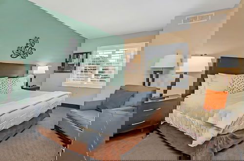 Foto 1 - King Bedroom Suite w Outdoor Pool Hot Tub Arcade