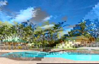 Foto 3 - The Grand Turk by Brightwild Sunset View Pool