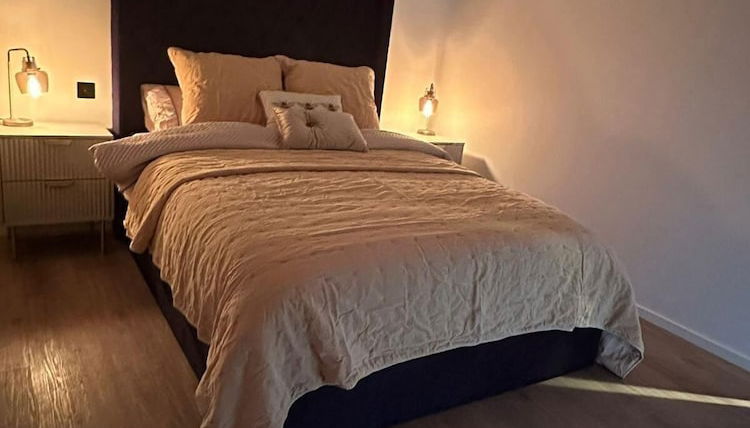 Foto 1 - Beehive Suite - City Chic London Apartment