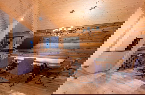 Foto 10 - Lavish Chalet With Sauna