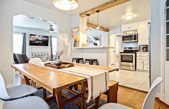 Modern Rustic 3 -bedroom 2 Bathrooms Carport - Foto 10