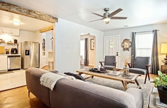 Modern Rustic 3 -bedroom 2 Bathrooms Carport - Foto 5