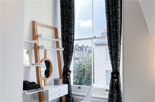 Photo 6 - Beautiful 3BD Flat in Archway London