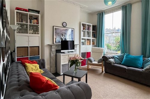 Photo 14 - Beautiful 3BD Flat in Archway London