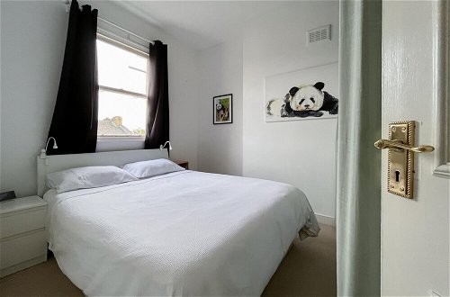 Photo 9 - Beautiful 3BD Flat in Archway London