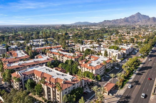 Photo 28 - Beautiful Newly Remodeled 2-bdrm Biltmore Condo