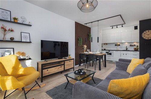 Foto 12 - Lux Apartment Coast by Renters Prestige