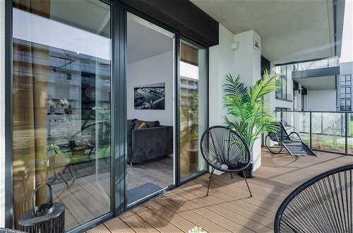 Foto 15 - Lux Apartment Coast by Renters Prestige