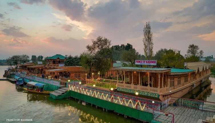 Foto 1 - Prince of Kashmir Luxury Houseboat