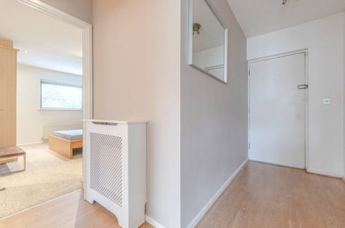 Photo 25 - Radiant 2 Bedroom Apartment in East London