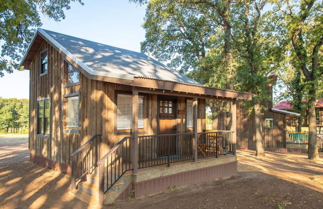 The Goldfinch Cabin 15 MIN to Magnolia Baylor - Foto 4