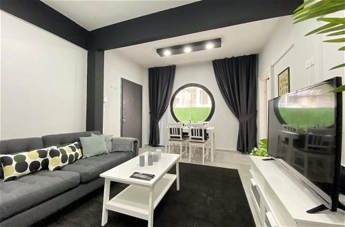 Photo 10 - Flat Near Bagdat Street With Chic Interior Design