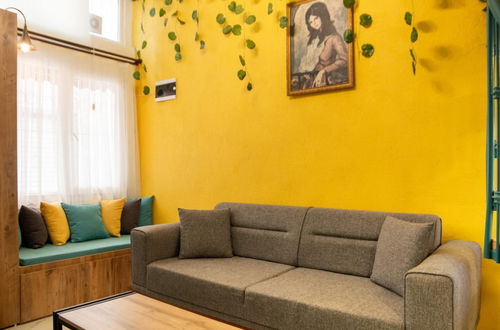 Photo 5 - Central and Colorful Studio Flat in Alsancak