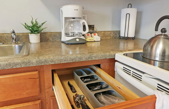 Lush 1BR Apt in Quiet Arlington Heights - Foto 9