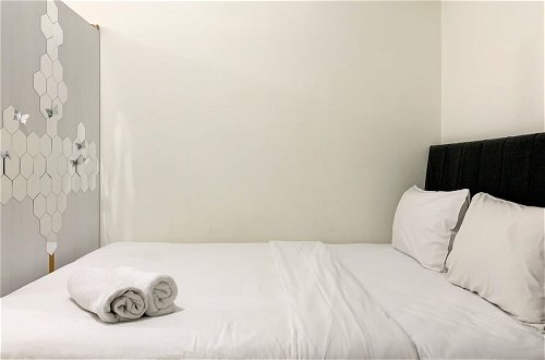 Foto 8 - Simply And Cozy Stay Studio Room At Sentraland Cengkareng Apartment