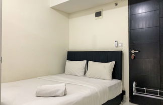 Foto 1 - Simply And Cozy Stay Studio Room At Sentraland Cengkareng Apartment