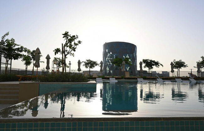 Modern Boho 1BR Sleeps4 Balcony Pool Gym Dxbhills - Photo 45