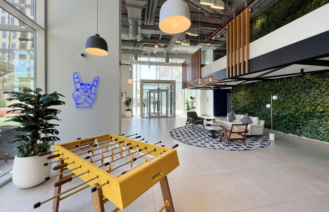Modern Boho 1BR Sleeps4 Balcony Pool Gym Dxbhills - Photo 28