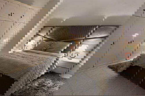 Photo 9 - Nile View 2-bed Apartment in Zamalek Cairo