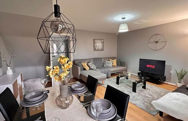 Modern 3 BR House for Contractors - Foto 17