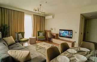 Photo 2 - Luxurious 2 1 Apartment Near Mall of Istanbul