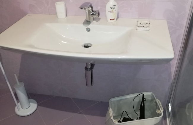 Amaranth House Rooms and Apartments - Foto 17