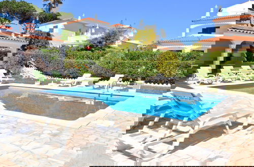 Foto 4 - Spacious Villa With Private Pool