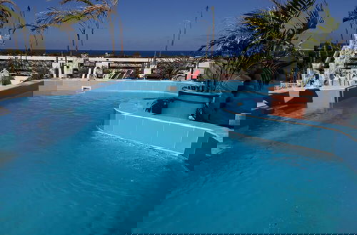 Foto 12 - The Island