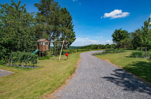 Photo 40 - Magnificent Holiday Home in Bourseigne-neuve With Terrace